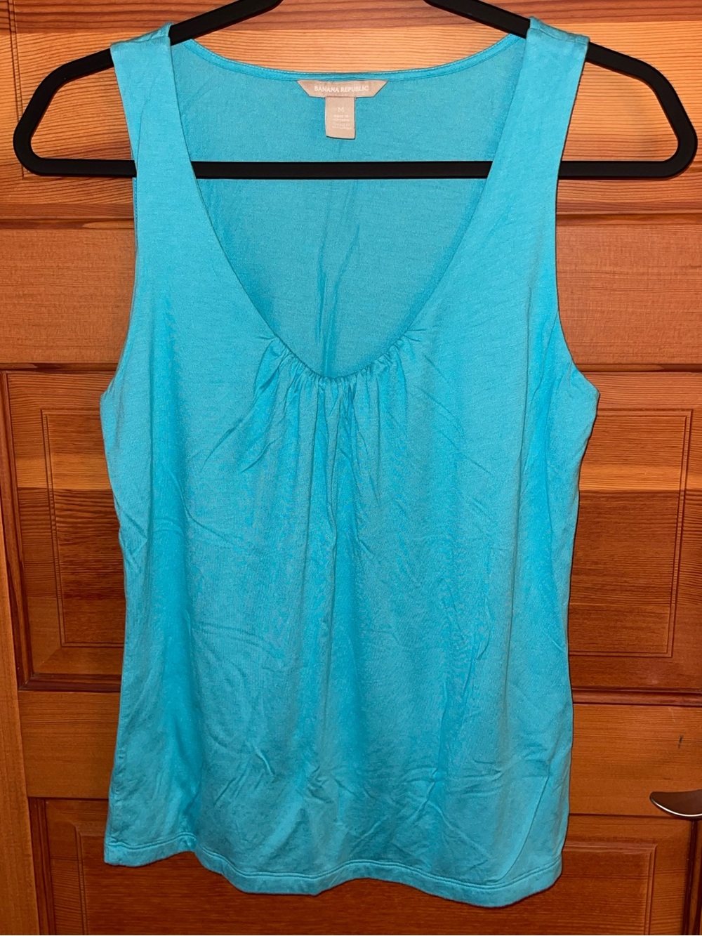 CLOSET CLOSEOUT SALE - Banana Republic Turquoise Scoop Neck Tank